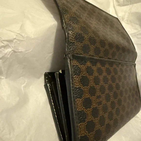Celine Black and Brown Wallet - Picture 4 of 13